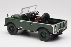 Land Rover 88 Series 1 Open Top Dunkelgrün MCG 1:18 MCG18367 Druckguss — Bild 4 von 6