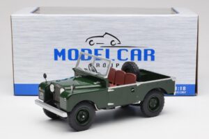 Land Rover 88 Series 1 Open Top Dunkelgrün MCG 1:18 MCG18367 Druckguss — Bild 6 von 6