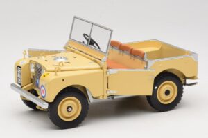 Land Rover 88 Series I RAF Beige Minichamps 1:18 150168911 Druckguss — Bild 2 von 8
