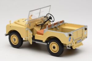 Land Rover 88 Series I RAF Beige Minichamps 1:18 150168911 Druckguss — Bild 5 von 8