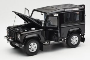 Land Rover Defender 90 Santorini Schwarz Metallic Kyosho 1:18 08901BK Druckguss — Bild 2 von 8