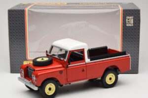 Land Rover Series I 109 Pickup Rot Eagle Collectibles 1:18 440500 Druckguss — Bild 8 von 8