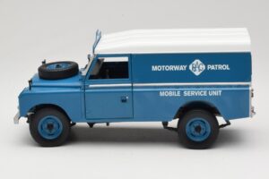 Land Rover Series III 109 Soft Top Motorway Patrol Blau Eagles Race 1:18 4403 Druckguss — Bild 4 von 8