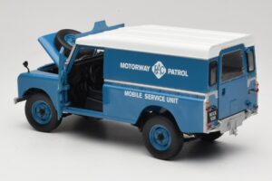Land Rover Series III 109 Soft Top Motorway Patrol Blau Eagles Race 1:18 4403 Druckguss — Bild 5 von 8