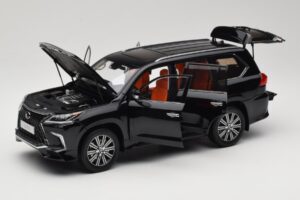 Lexus LX570 J200 Schwarz LCD 1:18 LCD18010-BL Druckguss — Bild 2 von 8