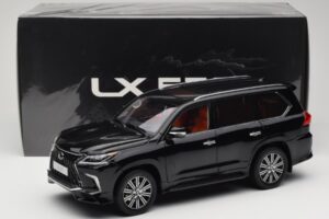 Lexus LX570 J200 Schwarz LCD 1:18 LCD18010-BL Druckguss — Bild 8 von 8