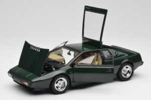 Lotus Esprit S1 Grün AUTOart 1:18 75302 Druckguss — Bild 2 von 8