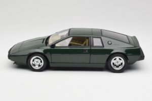 Lotus Esprit S1 Grün AUTOart 1:18 75302 Druckguss — Bild 4 von 8