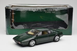 Lotus Esprit S1 Grün AUTOart 1:18 75302 Druckguss — Bild 8 von 8