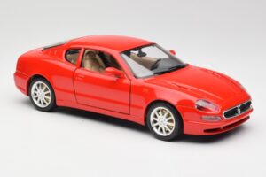 Maserati 3200 GT Rot Bburago 1:18 3341 Druckguss — Bild 6 von 8