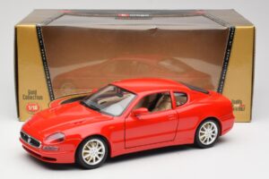 Maserati 3200 GT Rot Bburago 1:18 3341 Druckguss — Bild 8 von 8