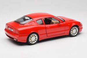 Maserati 3200 GT Rot Sonderkollektion Bburago 1:18 30071 Druckguss — Bild 3 von 8