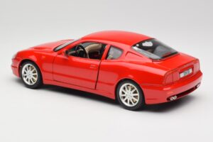 Maserati 3200 GT Rot Sonderkollektion Bburago 1:18 30071 Druckguss — Bild 7 von 8