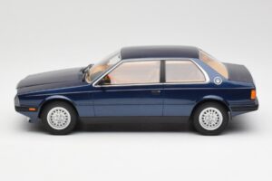 Maserati Biturbo Coupe Dunkelblau Metallic Minichamps 1:18 107123500 Druckguss — Bild 3 von 6