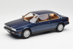 Maserati Biturbo Coupe Dunkelblau Metallic Minichamps 1:18 107123500 Druckguss