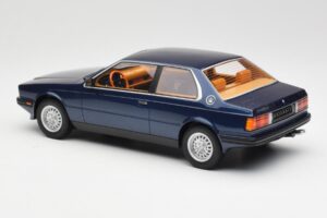 Maserati Biturbo Coupe Dunkelblau Metallic Minichamps 1:18 107123500 Druckguss — Bild 5 von 6