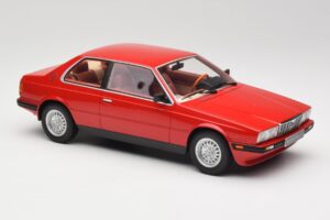 Maserati BiTurbo Coupe Rosso Corsa Minichamps 1:18 107123501 Resin — Bild 4 von 6