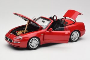 Maserati GT Spyder Rot Bburago 1:18 34097 Druckguss — Bild 2 von 8