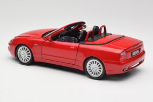 Maserati GT Spyder Rot Bburago 1:18 34097 Druckguss — Bild 5 von 8