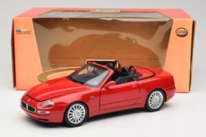 Maserati GT Spyder Rot Bburago 1:18 34097 Druckguss — Bild 8 von 8