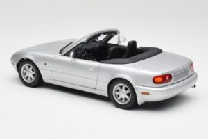 Mazda MX-5 Miata NA Highlight Silber Gate 1:18 1015 Druckguss — Bild 7 von 8