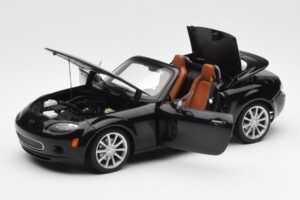 Mazda MX-5 NC Roadster Retractable Hardtop US Spec Schwarz AUTOart 1:18 75971 Druckguss — Bild 3 von 10