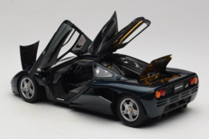 McLaren F1 Grün LCD 1:18 LCD18014-GR Druckguss — Bild 5 von 8