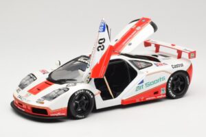 McLaren F1 GTR GT1 #30 West Competition J. Nielsen 1996 UT Models 1:18 39624 Druckguss — Bild 2 von 8