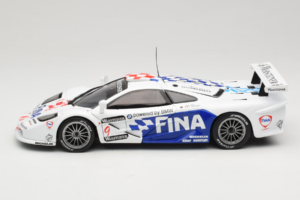 McLaren F1 GTR #9 P. Kox / R. Ravaglia FIA GT Championship 1997 UT Models 1:18 39711 Druckguss — Bild 4 von 8
