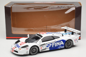McLaren F1 GTR #9 P. Kox / R. Ravaglia FIA GT Championship 1997 UT Models 1:18 39711 Druckguss — Bild 8 von 8