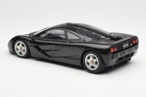 McLaren F1 Road Car Schwarz AUTOart 1:18 76002 Druckguss — Bild 7 von 8