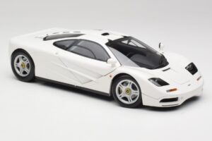 McLaren F1 Weiß Minichamps 1:18 530133424 Druckguss — Bild 6 von 8