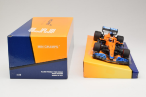 McLaren MCL35M Mercedes #3 D. Ricciardo McLaren F1 Team Bahrain Grand Prix 2021 Minichamps 1:18 533211803 Resin — Bild 6 von 7