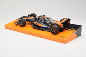 McLaren MCL60 #81 O. Piastri Australian GP 2023 Minichamps 1:18 533231881 Druckguss — Bild 4 von 5