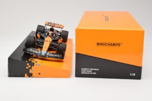 McLaren MCL60 #81 O. Piastri Australian GP 2023 Minichamps 1:18 533231881 Druckguss — Bild 5 von 5