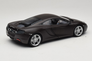 McLaren MP4-12C Matt Black Minichamps 1:18 110133021 Druckguss — Bild 3 von 8