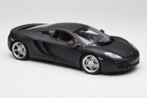 McLaren MP4-12C Matt Satellite Grau Minichamps 1:18 110133024 Druckguss — Bild 6 von 8