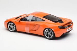 McLaren MP4-12C Orange AUTOart 1:18 76006 Druckguss — Bild 7 von 8
