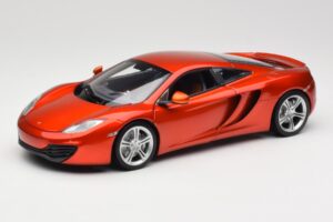 McLaren MP4-12C Orange Metallic Minichamps 1:18 110133020 Druckguss