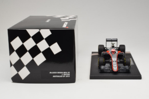 McLaren MP4-30 Honda #22 J. Button McLaren Honda F1 Team Australian Grand Prix 2015 Minichamps 1:18 537151822 Druckguss — Bild 6 von 7