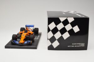 McLaren MCL33 Renault #14 F. Alonso Last F1 Race Abu Dhabi GP 2018 Minichamps 1:18 537183914 Druckguss — Bild 6 von 6