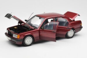 Mercedes 190E W201 2.0 Rot Dealer Edition AUTOart 1:18 B66040383 Druckguss — Bild 2 von 8