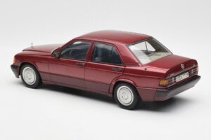 Mercedes 190E W201 2.0 Rot Dealer Edition AUTOart 1:18 B66040383 Druckguss — Bild 7 von 8