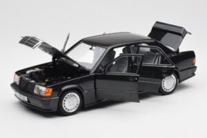 Mercedes 190E 2.3-16 W201 Schwarz Händler Edition Norev 1:18 B66040663 Druckguss — Bild 2 von 8