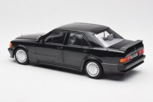 Mercedes 190E 2.3-16 W201 Schwarz Händler Edition Norev 1:18 B66040663 Druckguss — Bild 7 von 8