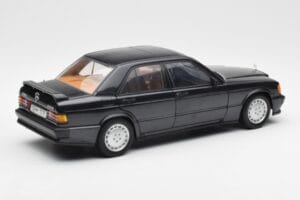 Mercedes 190E 2.3-16 W201 Blauschwarz Metallic AUTOart 1:18 76122 Druckguss — Bild 3 von 8