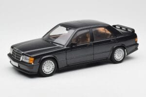 Mercedes 190E 2.3-16 W201 Blauschwarz Metallic AUTOart 1:18 76122 Druckguss