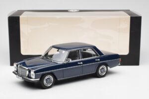 Mercedes 200 W114 Midnight Blau Händler Edition Norev 1:18 B66040694 Druckguss — Bild 8 von 8