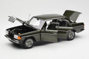 Mercedes 200 W123 Cypress Grün Metallic Händler Edition Norev 1:18 B66040654 Druckguss — Bild 2 von 8