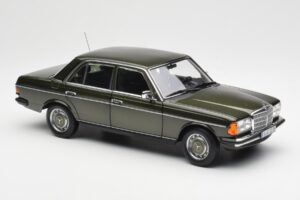 Mercedes 200 W123 Cypress Grün Metallic Händler Edition Norev 1:18 B66040654 Druckguss — Bild 6 von 8